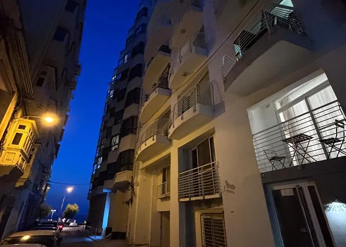 Malta Seaside 2 Bedroom Flat Appartamento *